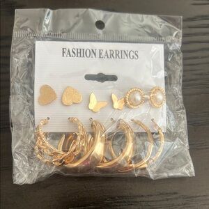 Gold Fashion Earrings Set